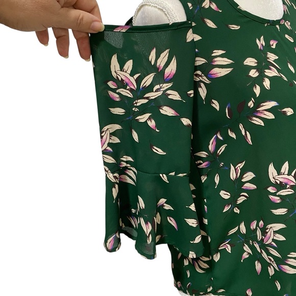 Sienna Sky Top Dark Green Leaf Print Blouse 3/4 Sleeve Cold-Shoulder Size Small - Picture 7 of 16